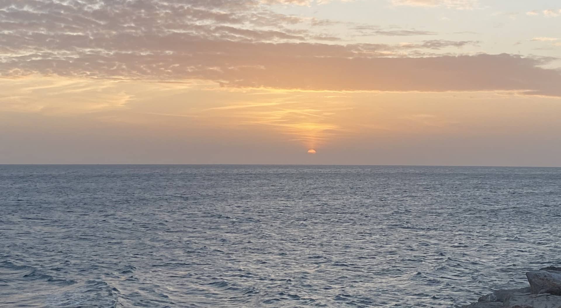 Pôr do sol sobre o mar em El Puerto de Santa María